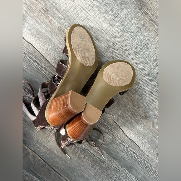 Steve Madden Bensin Heels Strappy Lace Up 8.5 Velvet Taupe Brown Sexy Club Party - Picture 7 of 8